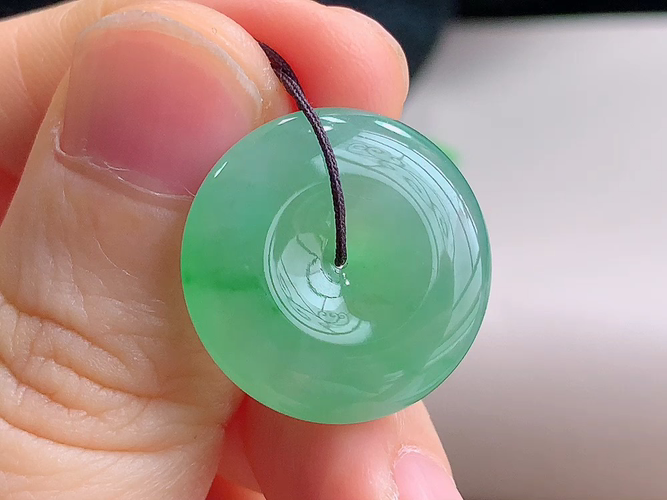 ️ 平安扣，无裂，尺寸20.2-5.2mm，包A附证书