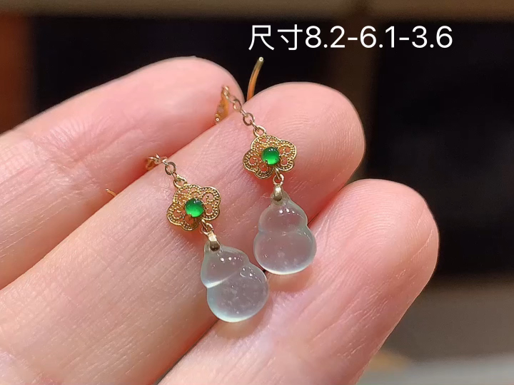 ️ 18K 冰种葫芦耳坠 无裂，尺寸，8.2-6.1-3.6