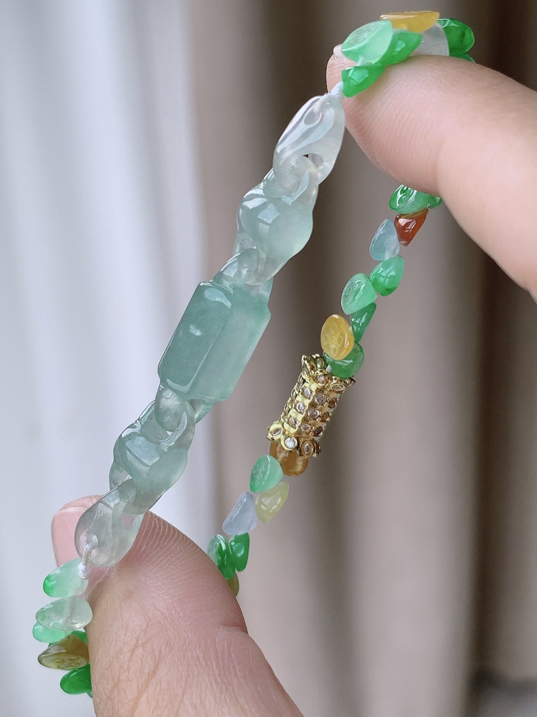 【珠子】冰多宝莲蓬手链珠子手链 【说明】缅甸 性比高 【尺寸】21-6.1mm 【重量】9.4克