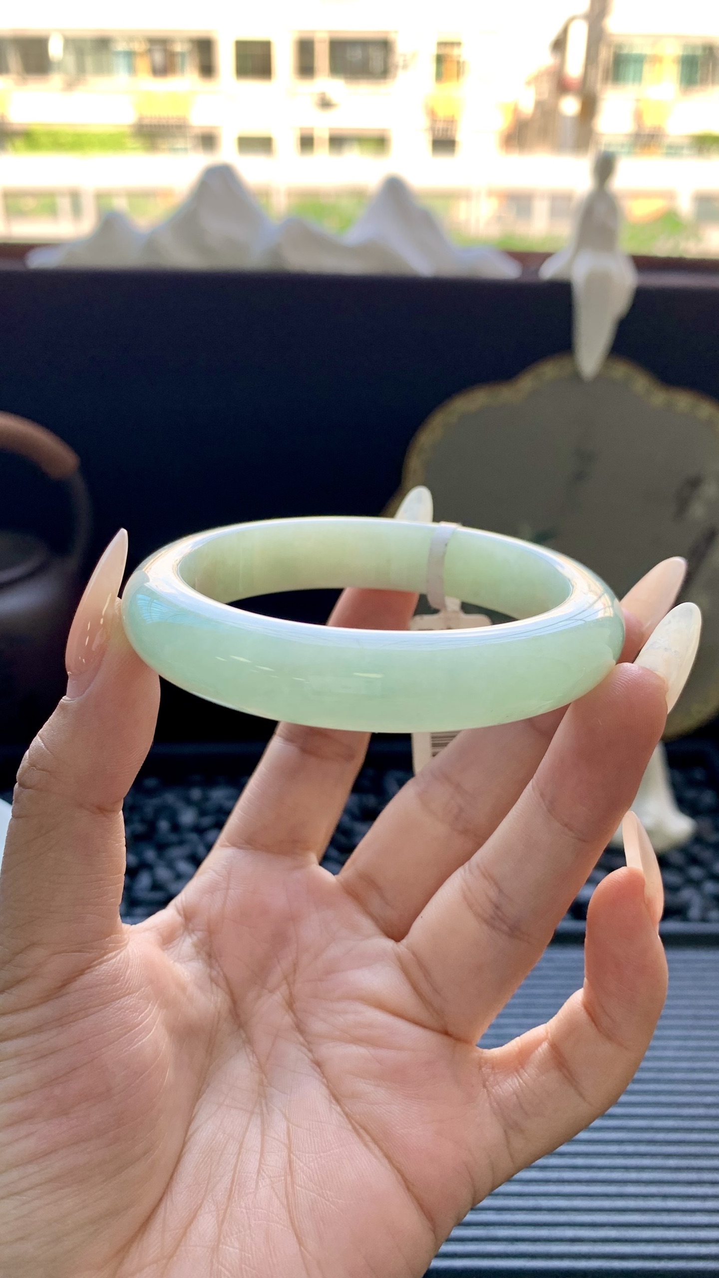 淡果绿黄翡正圈镯成品 HY-6431 尺寸：55-12-8.5