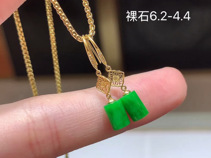️18K 辣绿路路通耳坠 无裂 尺寸，6.2-4.4