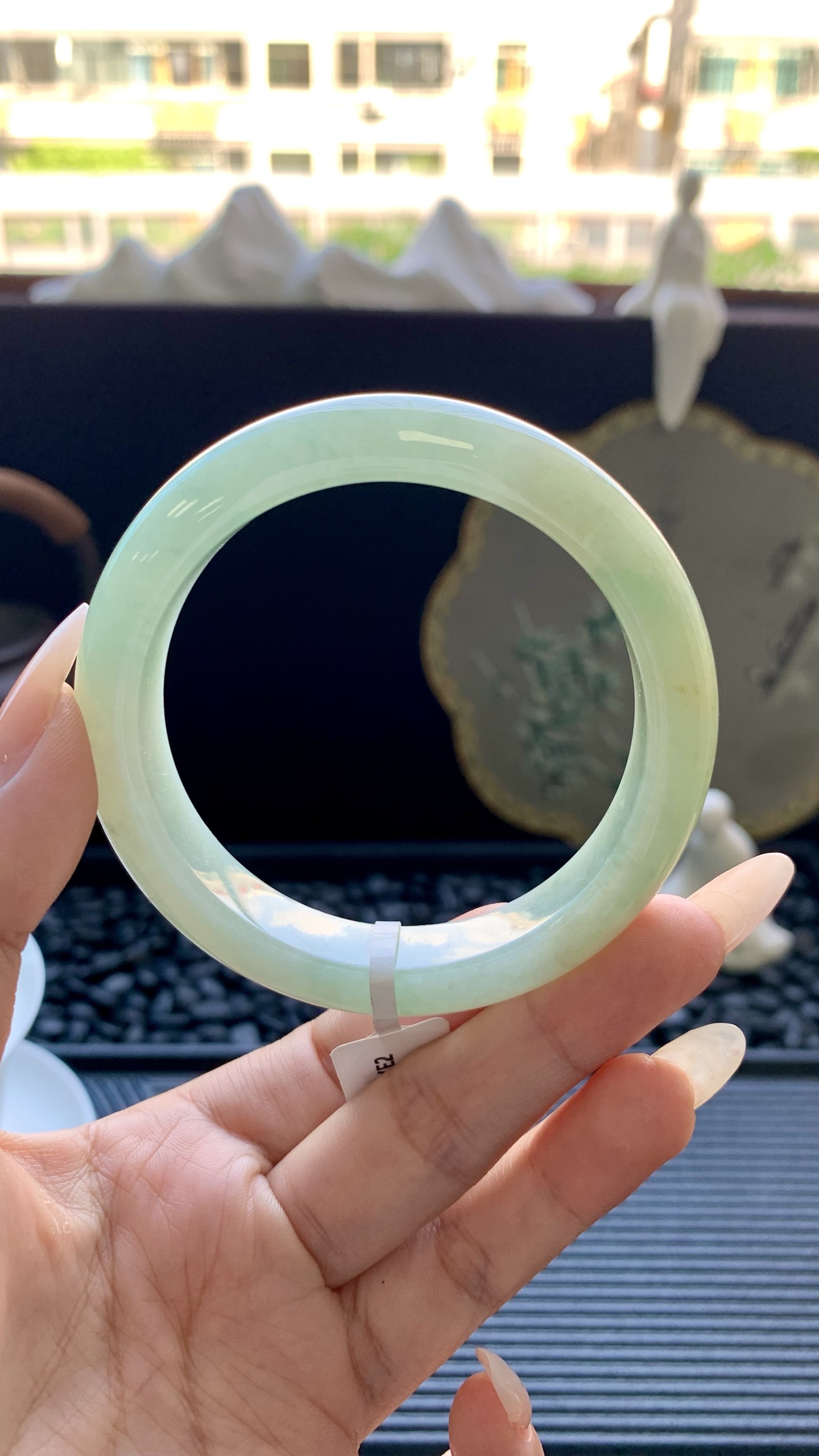 淡果绿黄翡正圈镯成品 HYY-3833 尺寸：55.5-12-8.5