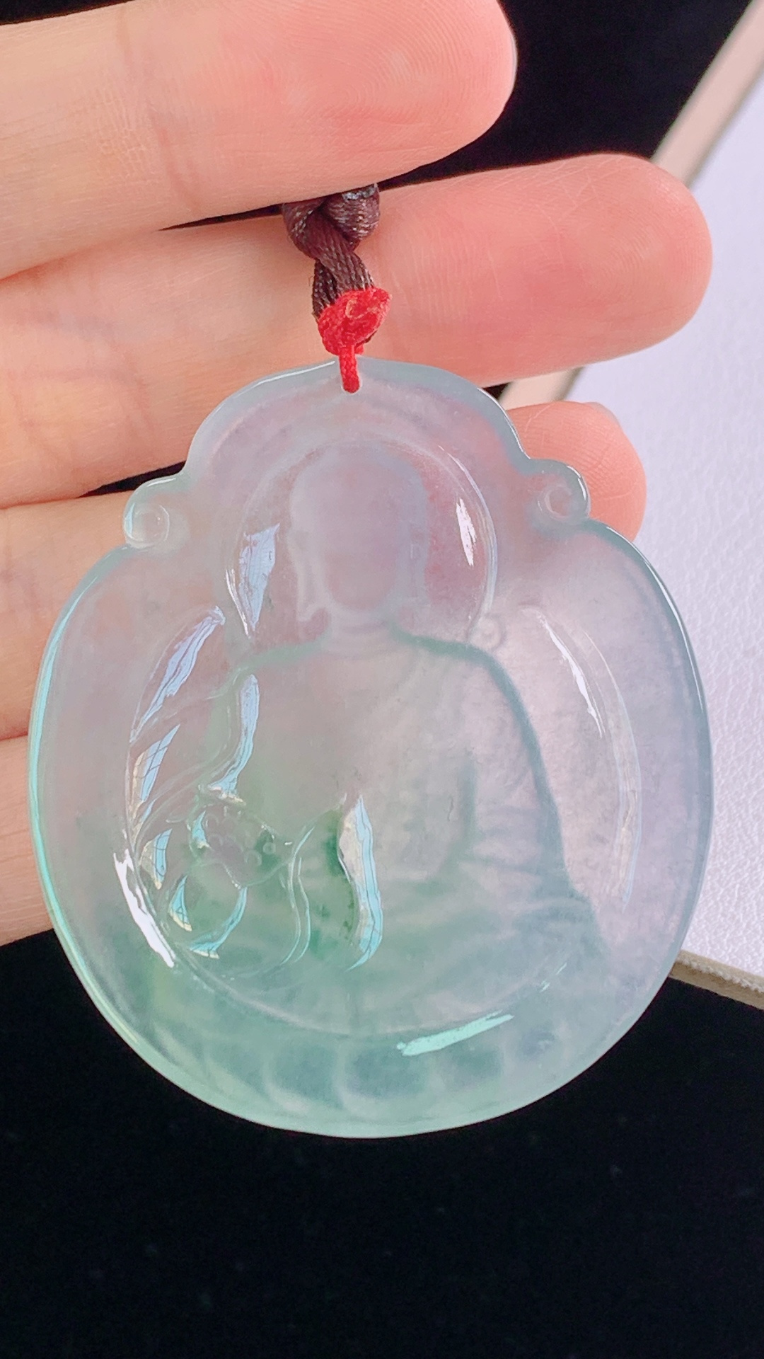 冰飘花佛牌 花色灵动，清爽通透，无裂 尺寸:47.9-42.9-5.0mm 29