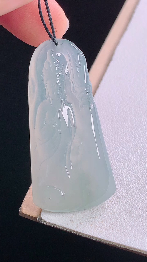 ️冰种观音，无裂，尺寸:41.8-20.3-5.2mm 3