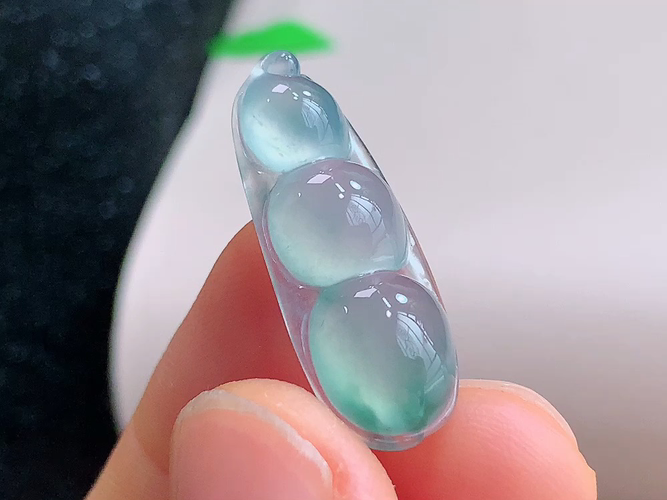 ️ 福豆，无裂，尺寸26.6-9.9-5.6mm，包A附证书
