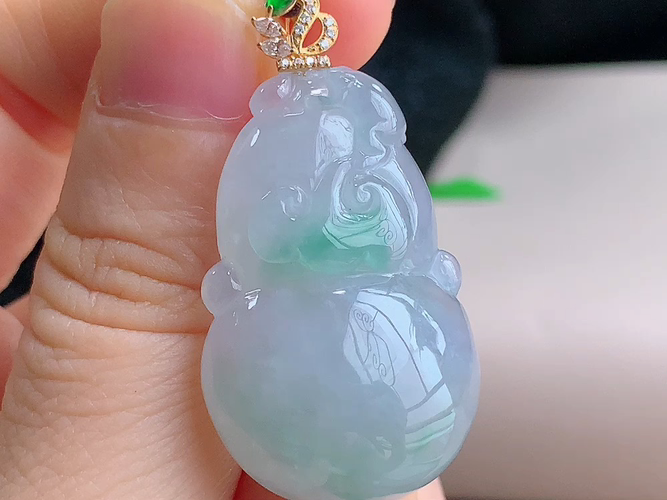 ️ 18K金伴钻葫芦，无裂，尺寸40.1/32.6-21.1-10.7mm，包A附证书