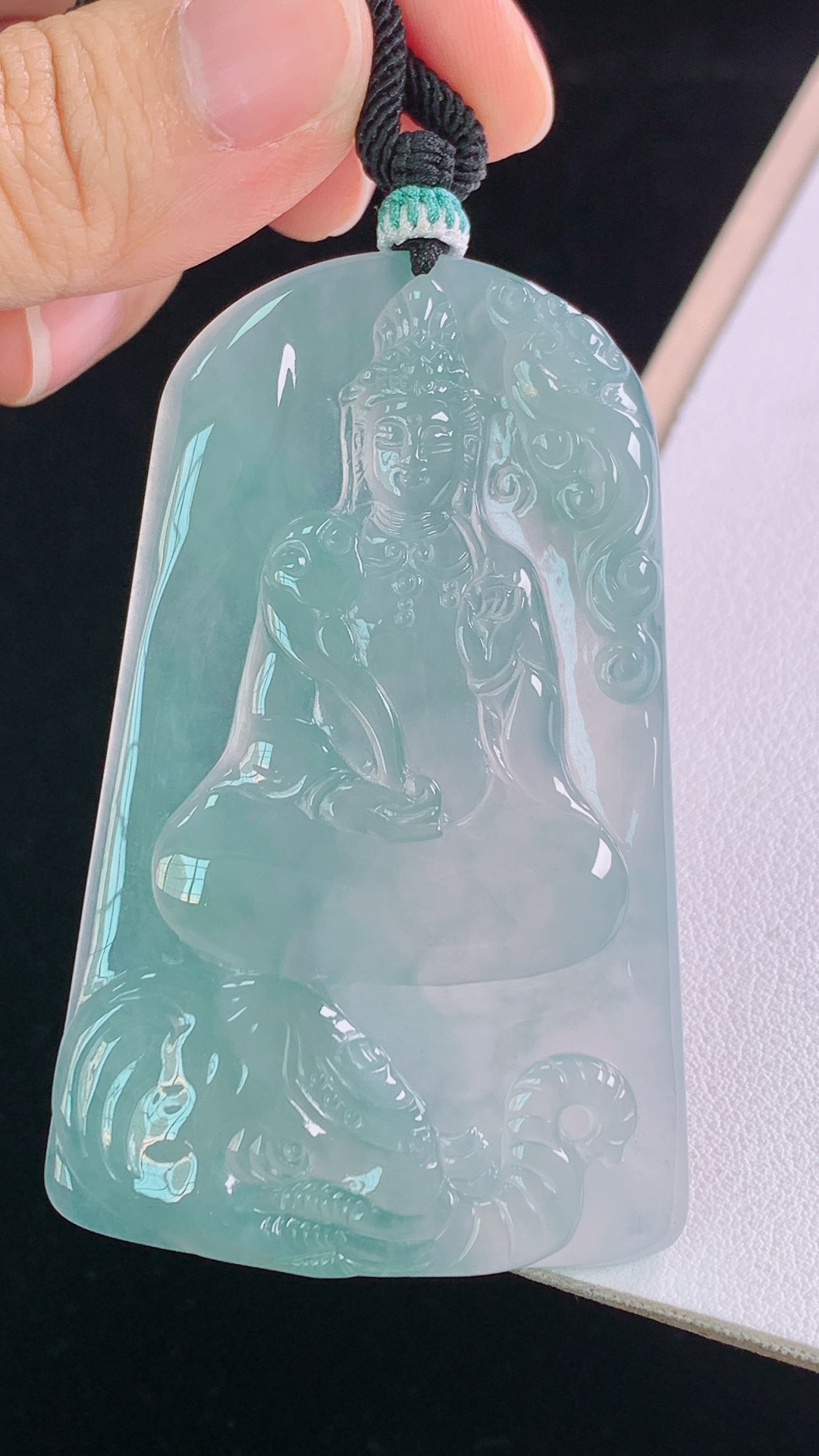 ️冰蓝普贤观音，冰润荧光，胶感十足，无裂，尺寸:63.3-40.3-5.0mm 2