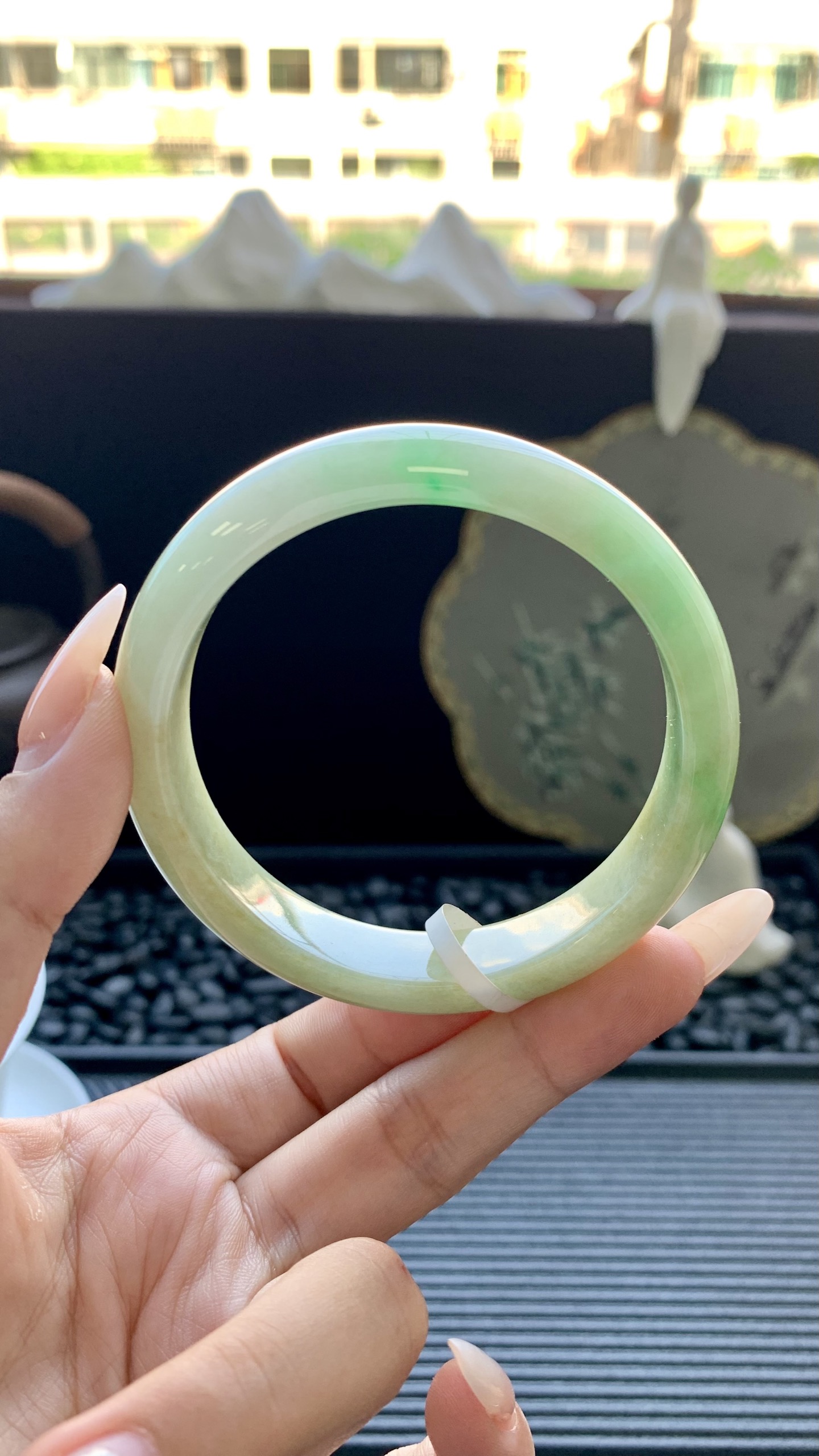 黄翡飘绿正圈镯成品 HYY-9707 尺寸：57-12-7