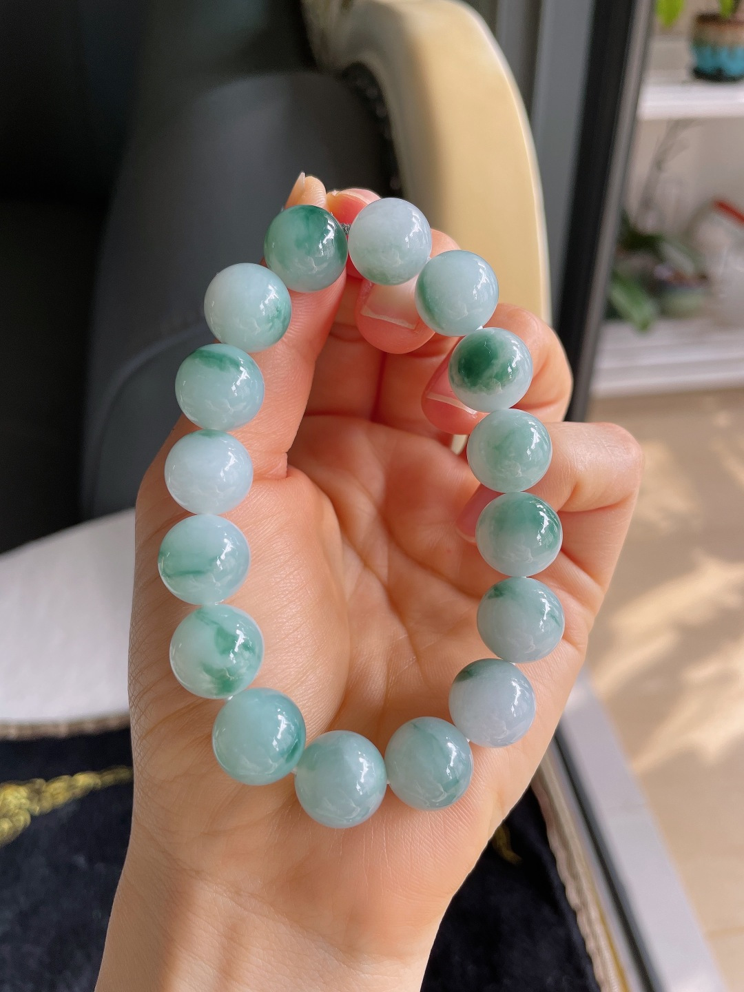 缅甸天然翡翠A货，冰飘花手链，尺寸：12.6mm。【编3842】