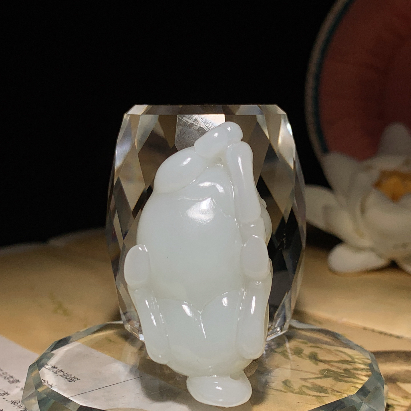 新疆和田玉白玉飘蓝翠马到成功马挂件！尺寸46/24/18重30克 玉质细腻油润 底色纯净 脂粉好，品质好。lt2601005