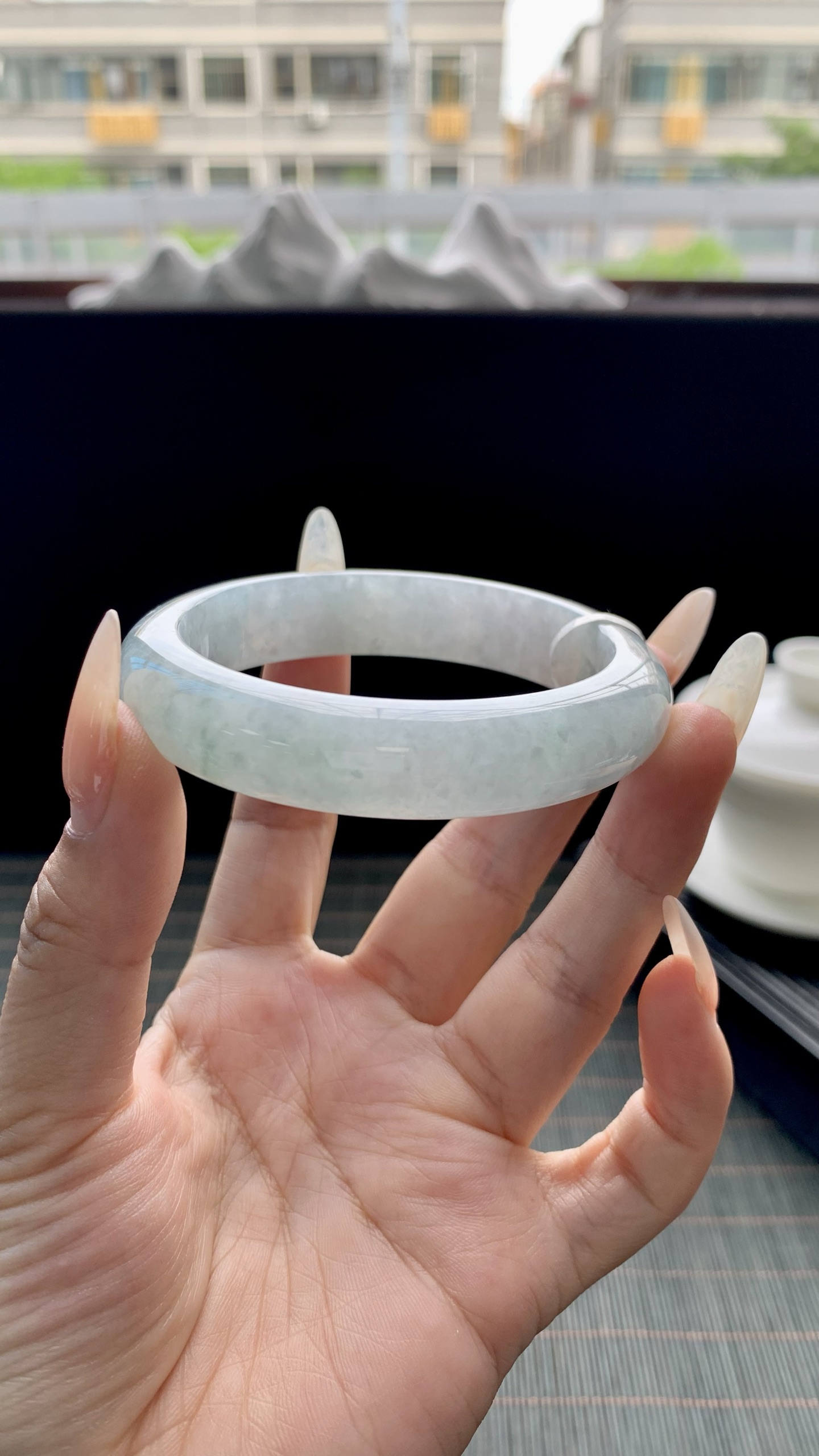 晴底飘花正圈手镯成品 HYC-11 尺寸：55-13-8