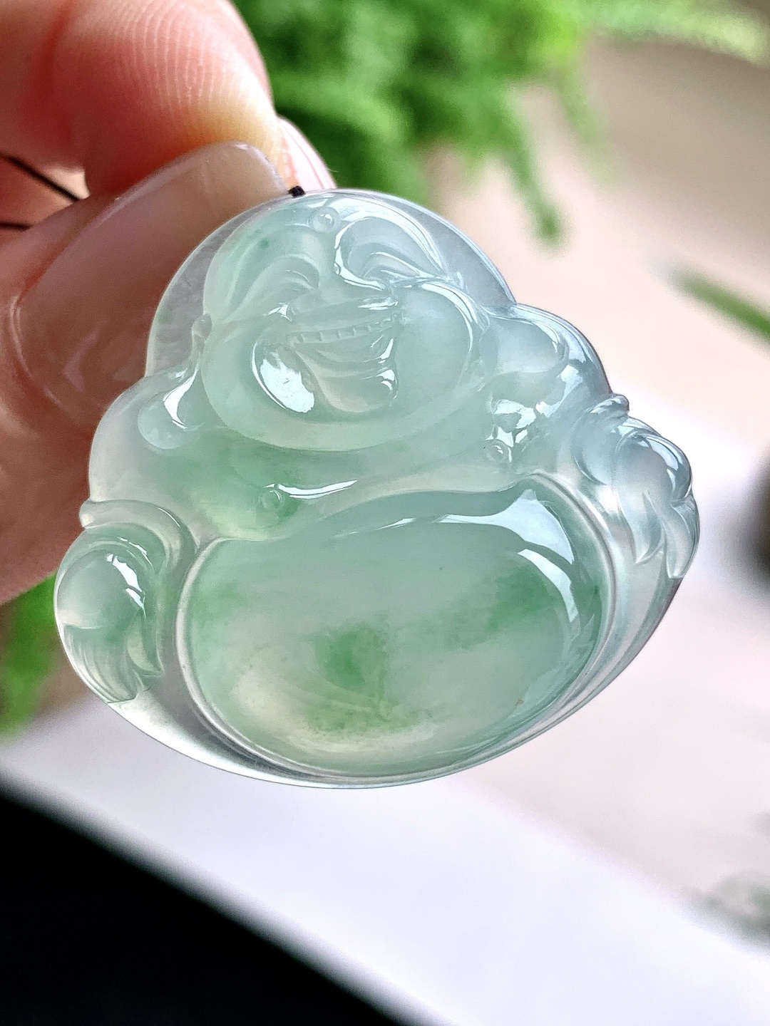 【裸石】️冰种飘绿花大佛公吊坠 【说明】缅甸 性比高 飘花 厚装 【尺寸】34.5-37.2-8 