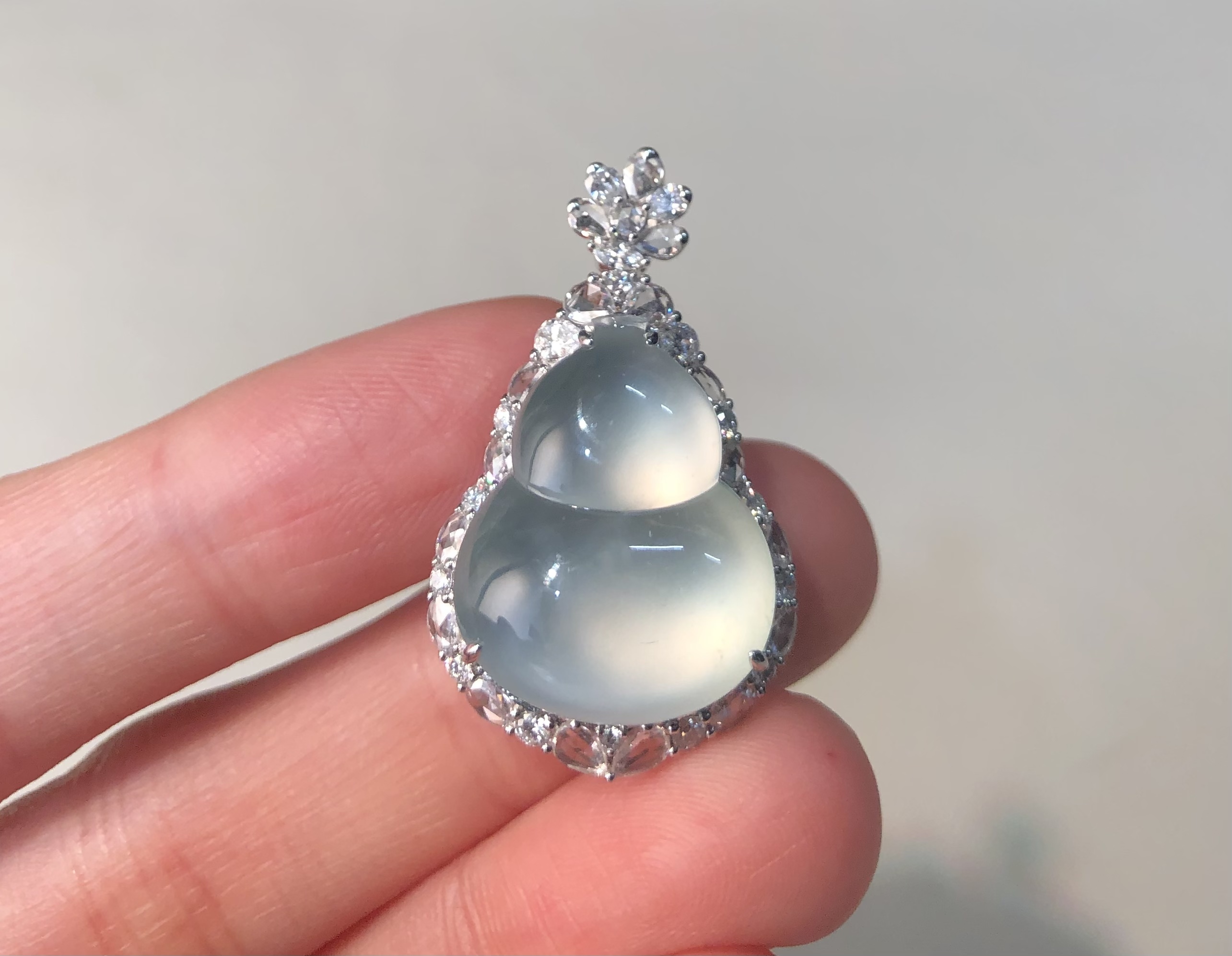 ️ 18k【金镶嵌冰种葫芦吊坠】 尺寸：28.0×19.2×12.1，裸石20.0×16.0 璞玉