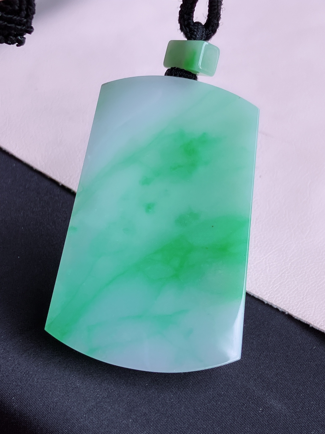 ️，翠绿大平安牌，简约时尚，尺寸63/40.8/6/自然光实拍