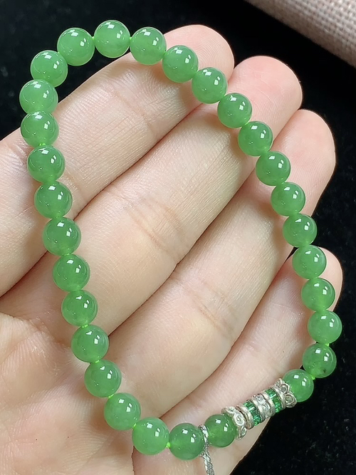 满绿玉珠手串，尺寸6.0mm，S05xtg