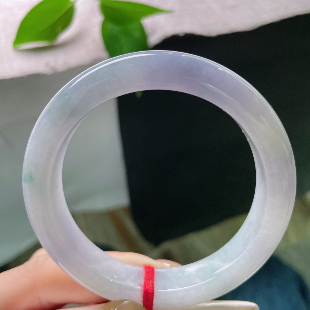 56.6/12.1/9.1，正圈，种老，似暮霭中的丁香花海，又像夜空中闪烁的紫微星芒，无裂。ss57