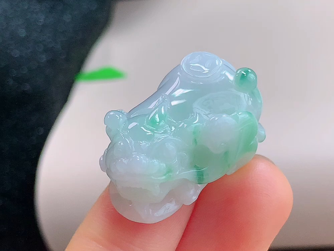 ️ 招财貔貅，无裂，尺寸28.5-18.5-13.1mm，包A附证书