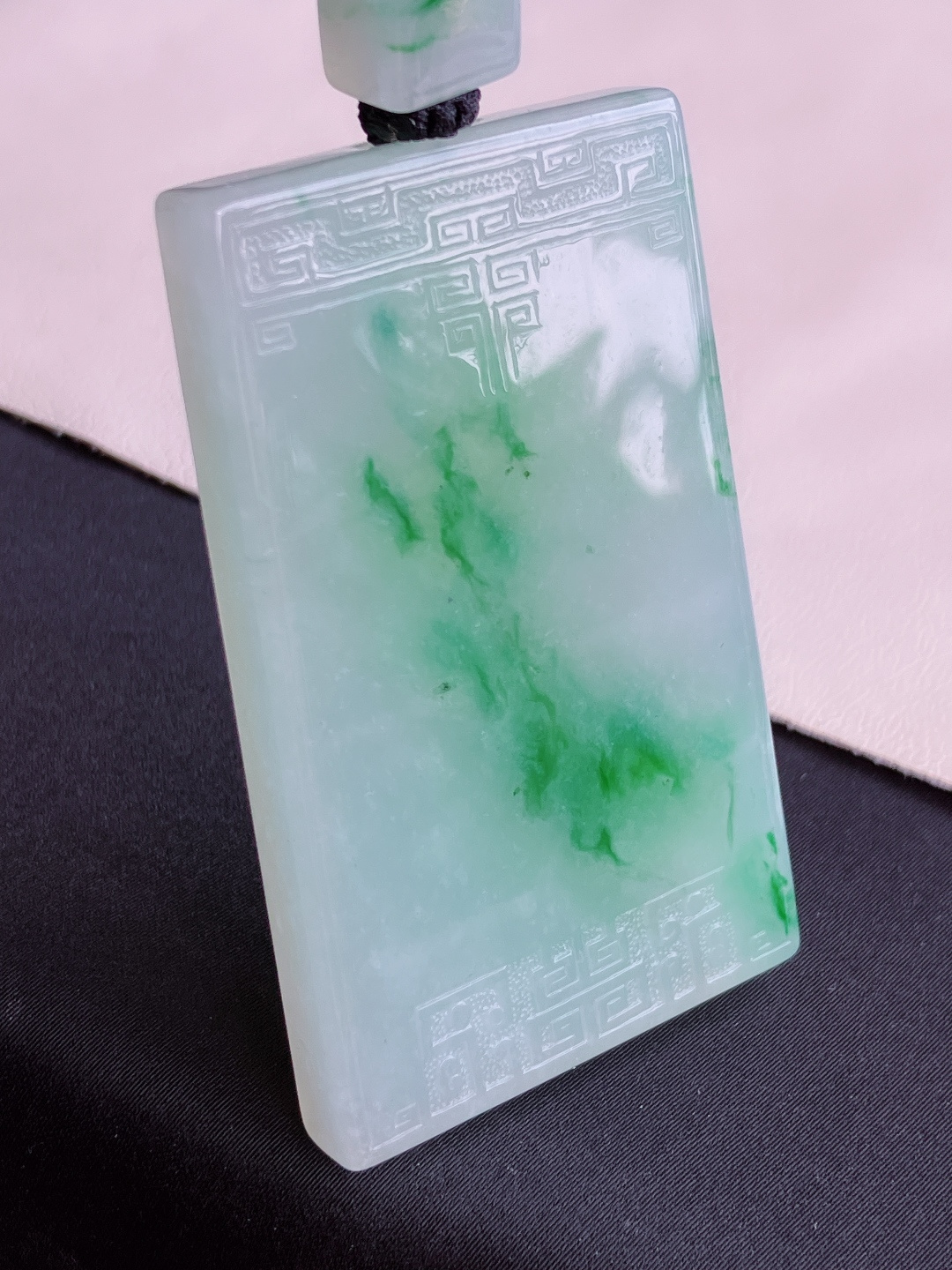 ️，翠绿大平安牌，意境美，尺寸65.3/39/7.6/自然光实拍