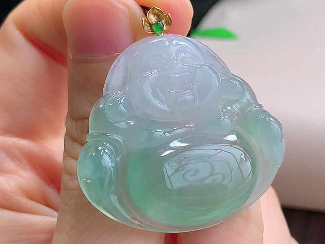 ️ 18K金伴钻笑佛，无裂，尺寸36.7/35.6-32.1-6.1mm，包A附证书