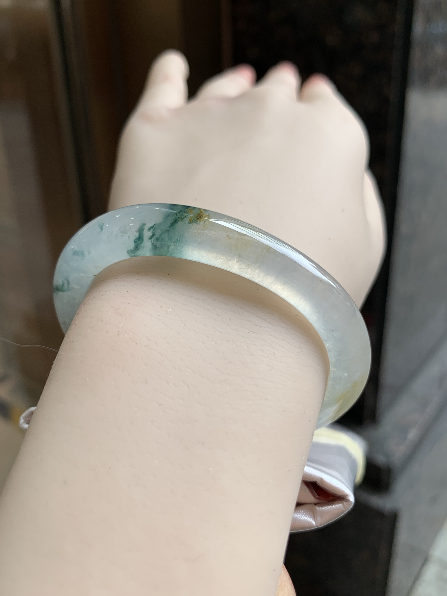 贵妃 51.2-42.5-8.8-7.6 1005-N1094 正圈48-49可戴 打灯有点细纹