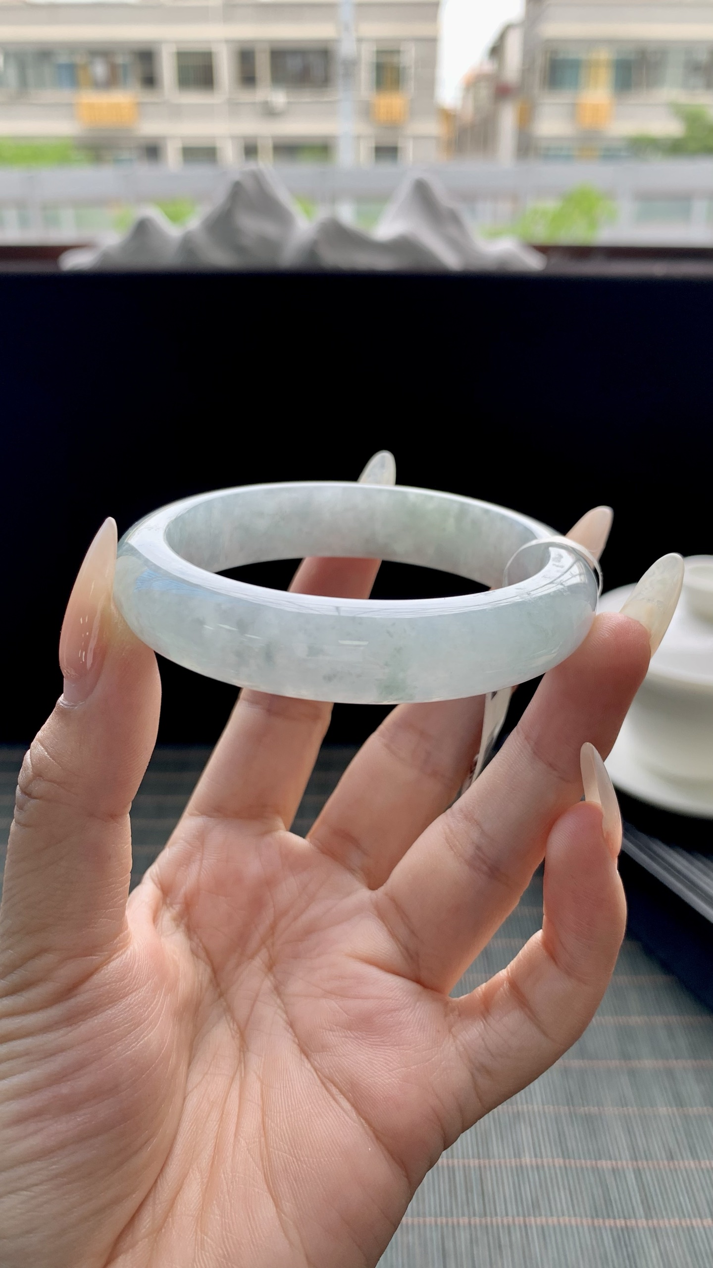 晴底飘花正圈手镯成品 HYC-11 尺寸：55-13-8