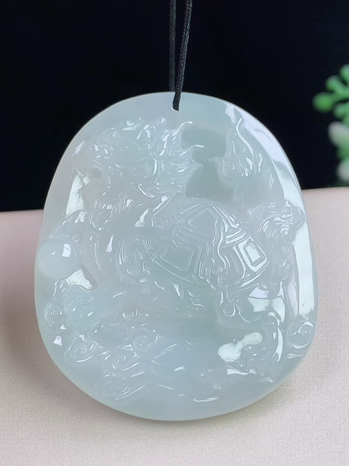 冰种龙头龟，无裂，尺寸41.9-35.4-5.7mm，S05xma