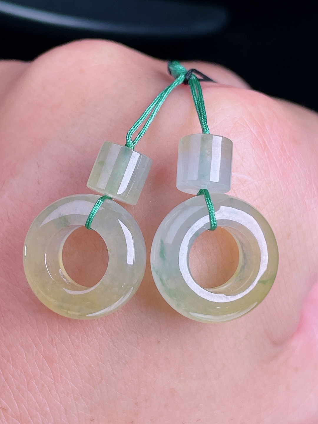 冰黄耳坠，老种起光，细底通透，尺寸：裸石15.7/6.3mm1005