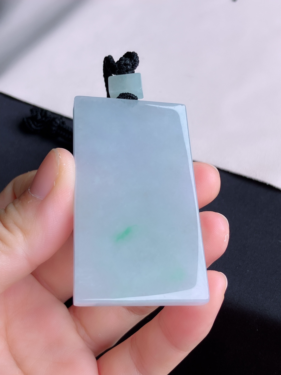 ️，双彩平安牌，简约时尚，尺寸60.6/35.8/6.5/自然光实拍