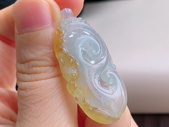 ️ 如意， 无裂，尺寸36.6-18.0-4.6mm，包A附证书