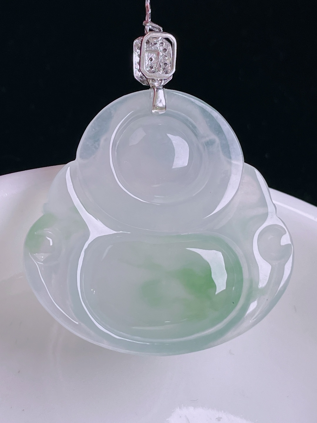 飘花佛公，18k镶嵌，老种起光，细底通透，尺寸：37.2裸石29.6/32/5.8mm1005