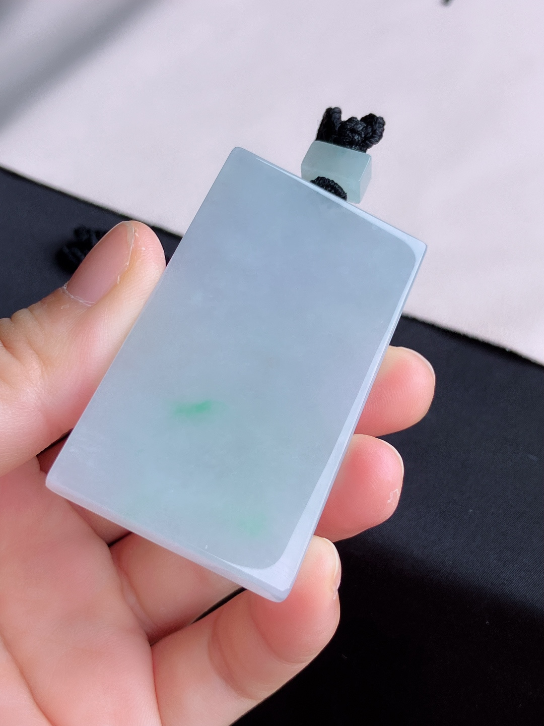 ️，双彩平安牌，简约时尚，尺寸60.6/35.8/6.5/自然光实拍