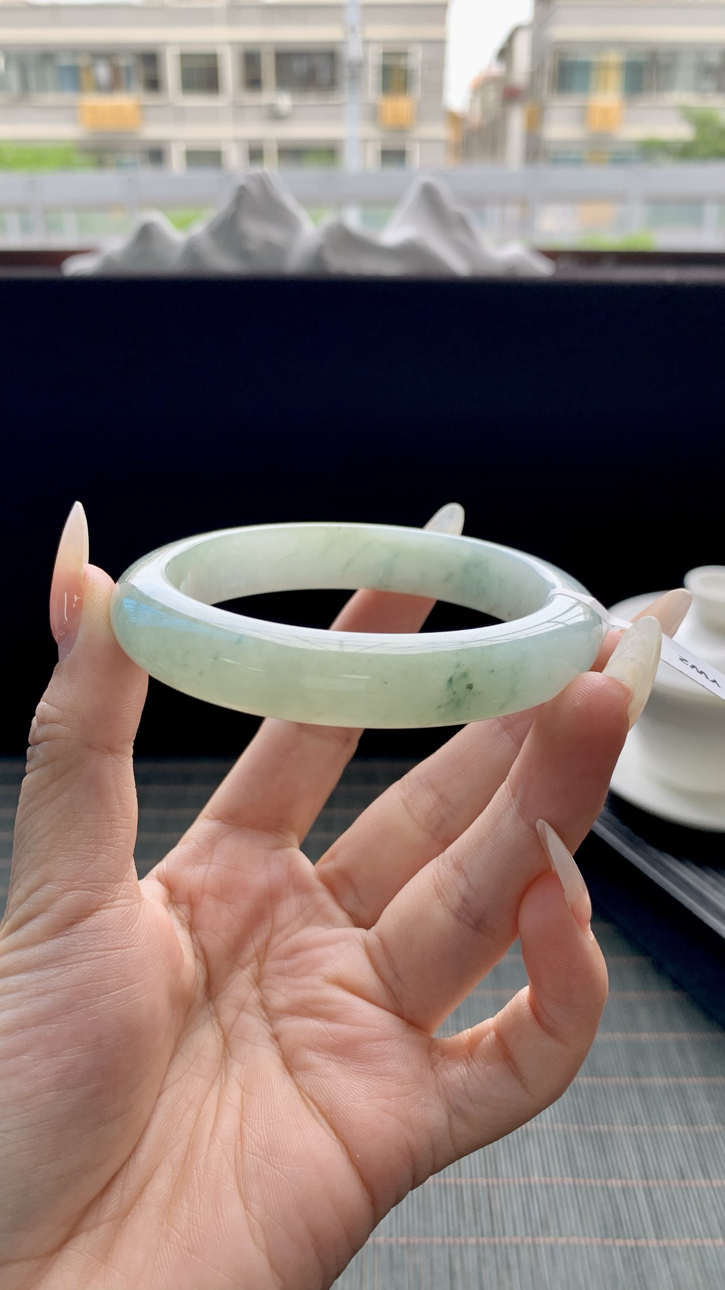 黄翡飘花正圈手镯成品（微瑕）HYY-6111 尺寸：57-12-9