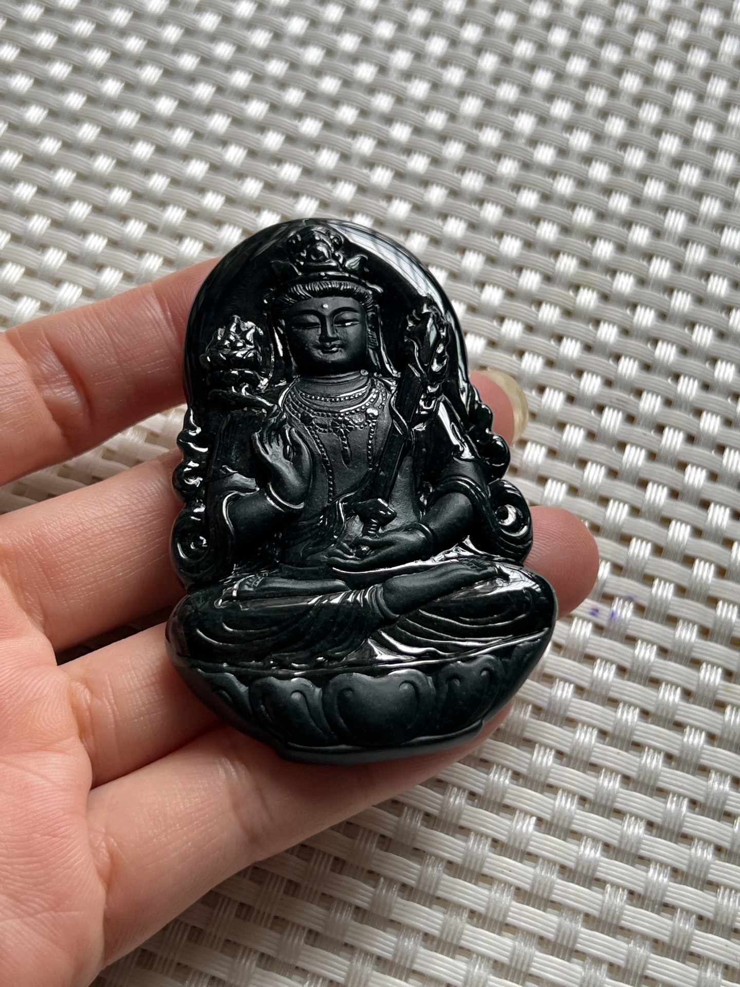 ️ 墨翠虚空藏 极黑油亮 质地细腻 灯照翠绿 无裂