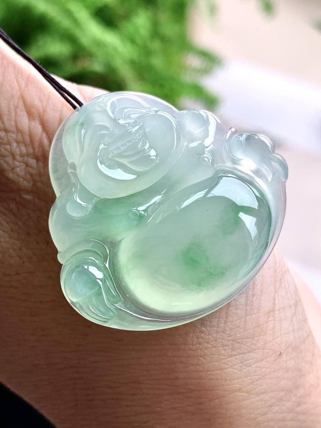 【裸石】️冰种飘绿花大佛公吊坠 【说明】缅甸 性比高 飘花 厚装 【尺寸】34.5-37.2-8 【重量】14.6克