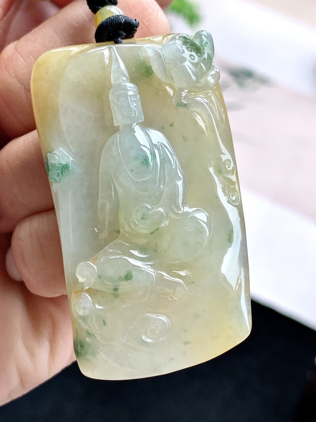 【裸石】️糯冰黄翡飘花观音牌吊坠 【说明】缅甸 性比高 厚装 【尺寸】55-31.4-9.5 【重量】29克