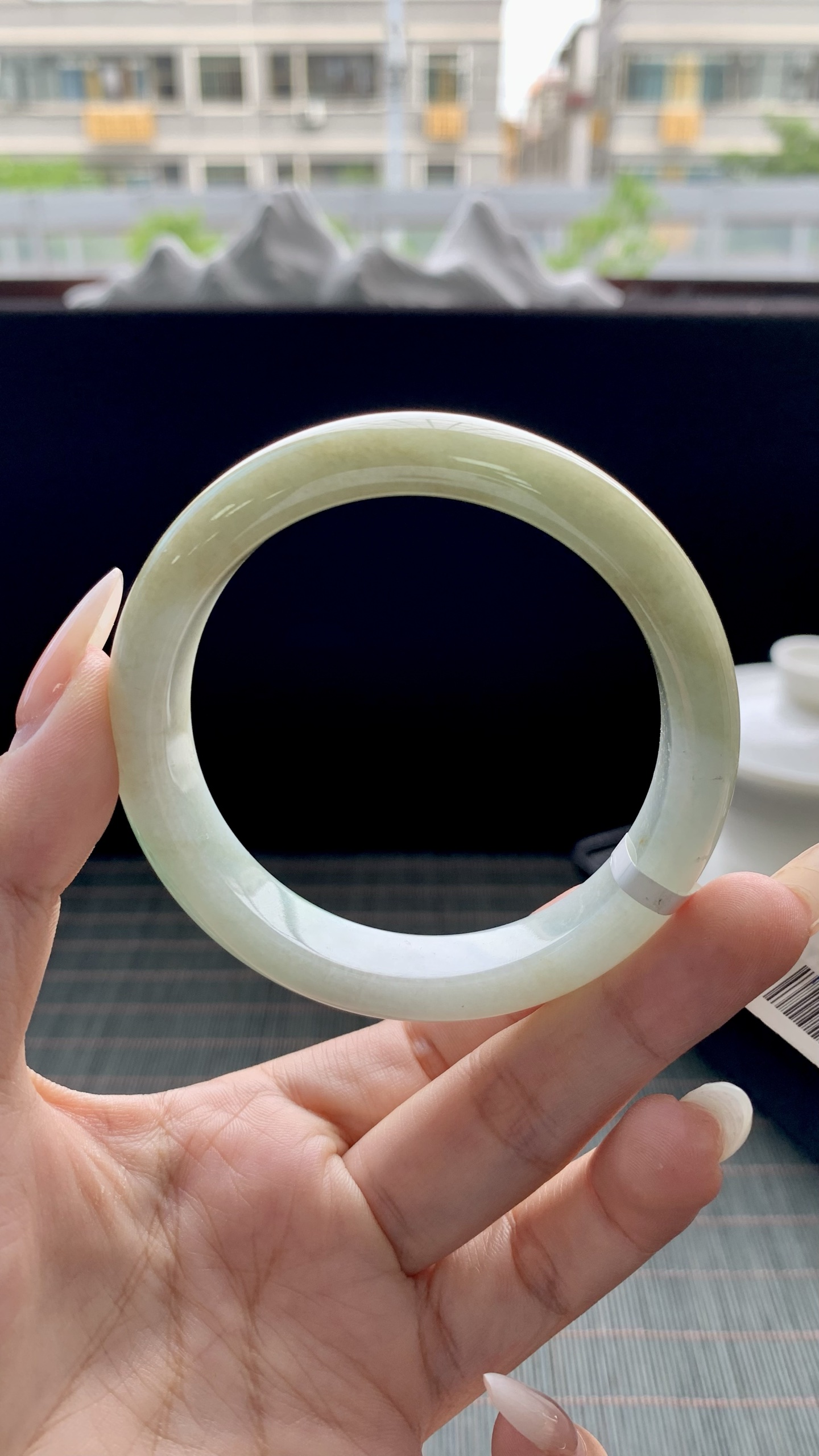 黄加绿正圈手镯成品 HYY-8035 尺寸：55.5-12-8