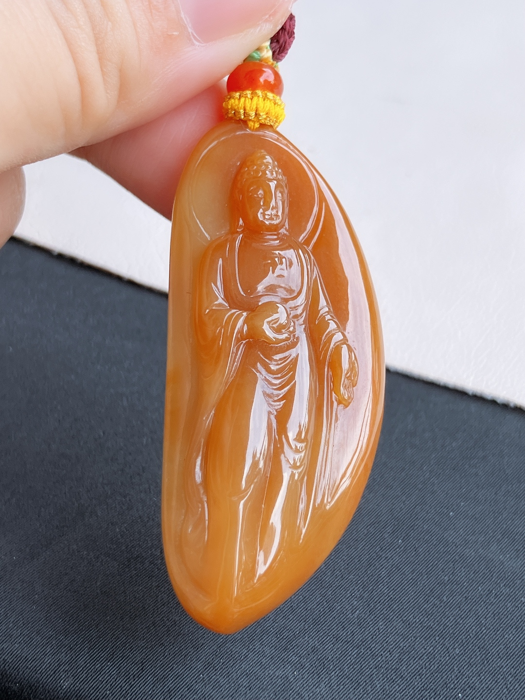 ️，冰黄大日佛，细腻精致，尺寸53.6/22.8/7.6/自然光实拍