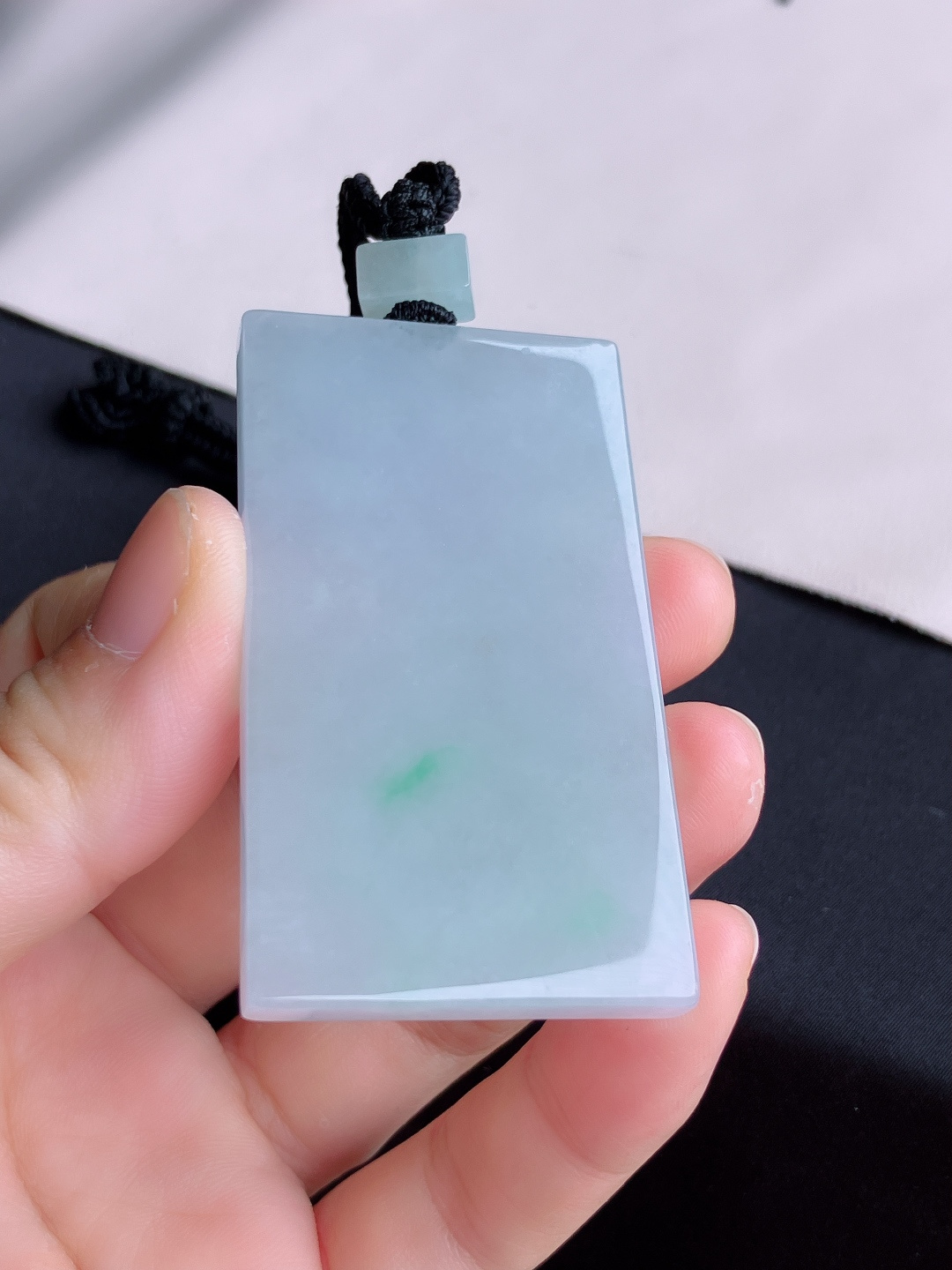️，双彩平安牌，简约时尚，尺寸60.6/35.8/6.5/自然光实拍