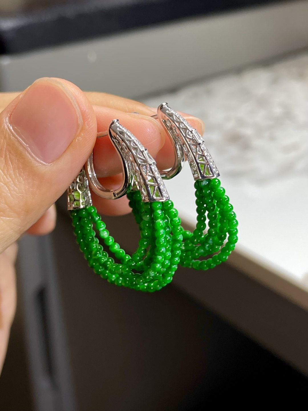 ️新品 | 冰种正阳绿珠珠耳坠直径：2mm 总长：33mm