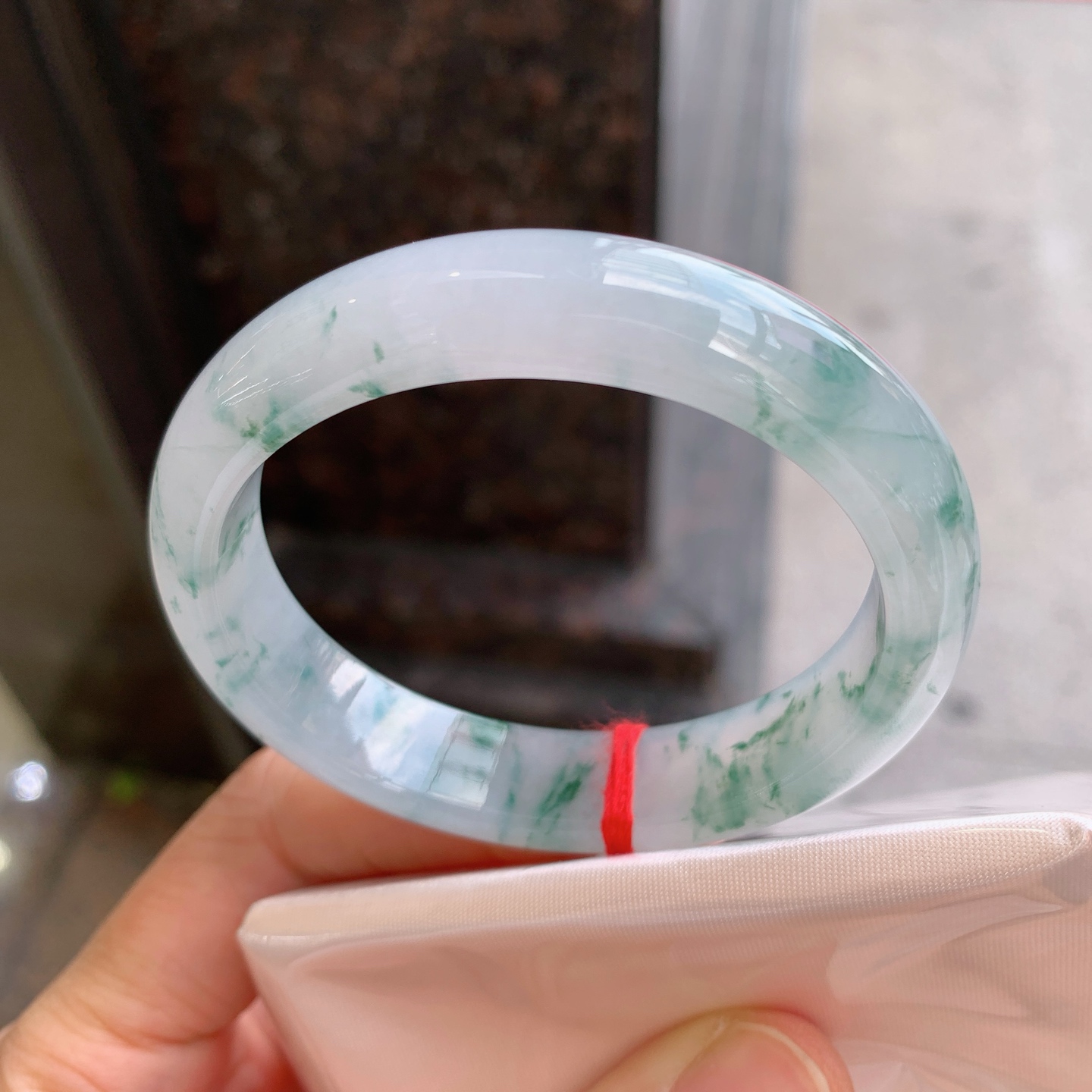 贵妃飘花 微细纹 尺寸：53.6/47/12.3/7.5 清爽