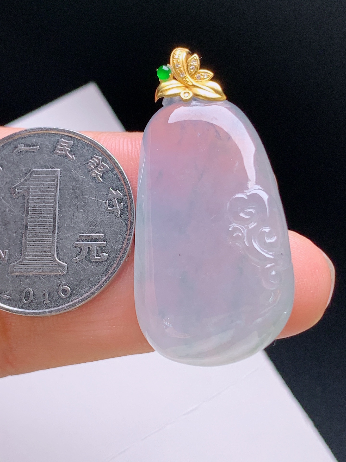 ️ 冰种福瓜吊坠，胶感十足，底色淡雅，裸石34.5-19.9-10.540.6，081004