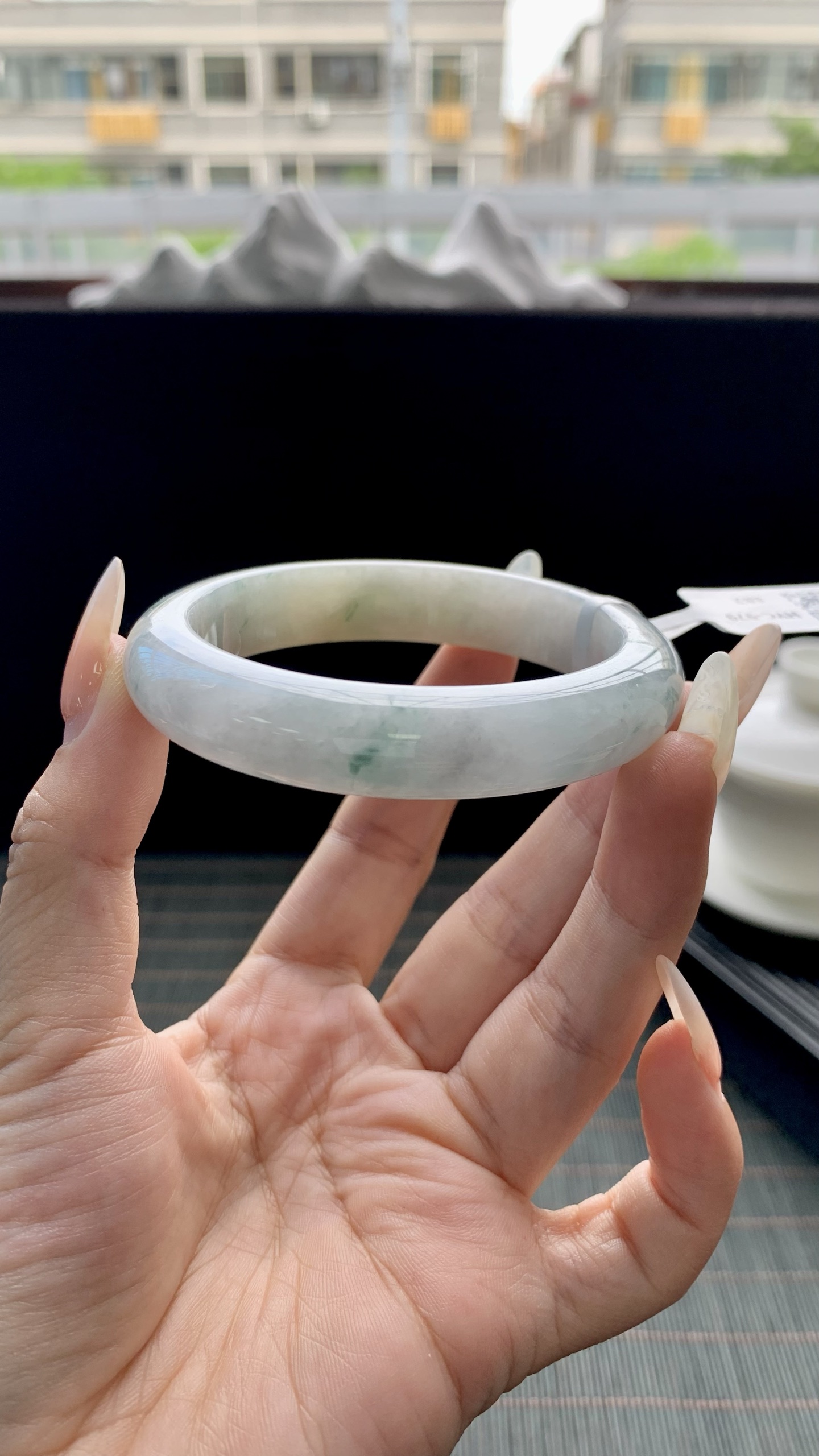 黄翡飘花正圈手镯成品 HYC-979 尺寸：53-12-8