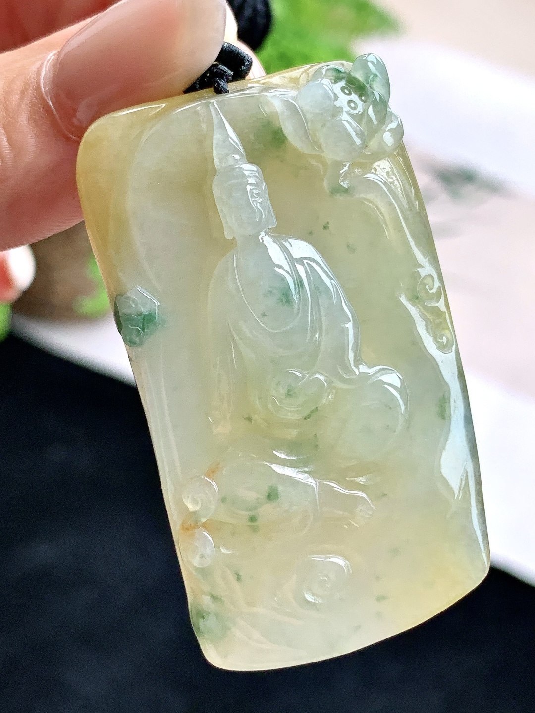 【裸石】️糯冰黄翡飘花观音牌吊坠 【说明】缅甸 性比高 厚装 【尺寸】55-31.4-9.5 【重