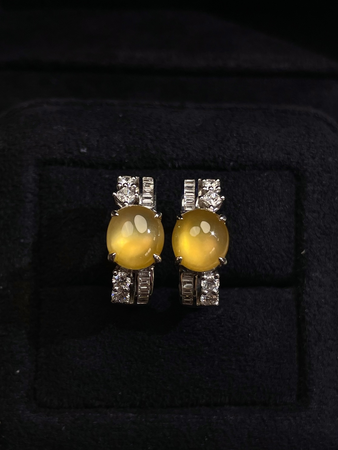 ️玻璃底蜜蜡黄蛋面耳扣 裸石：8.5*7*3.5mm 整体：17*7*5.5mm