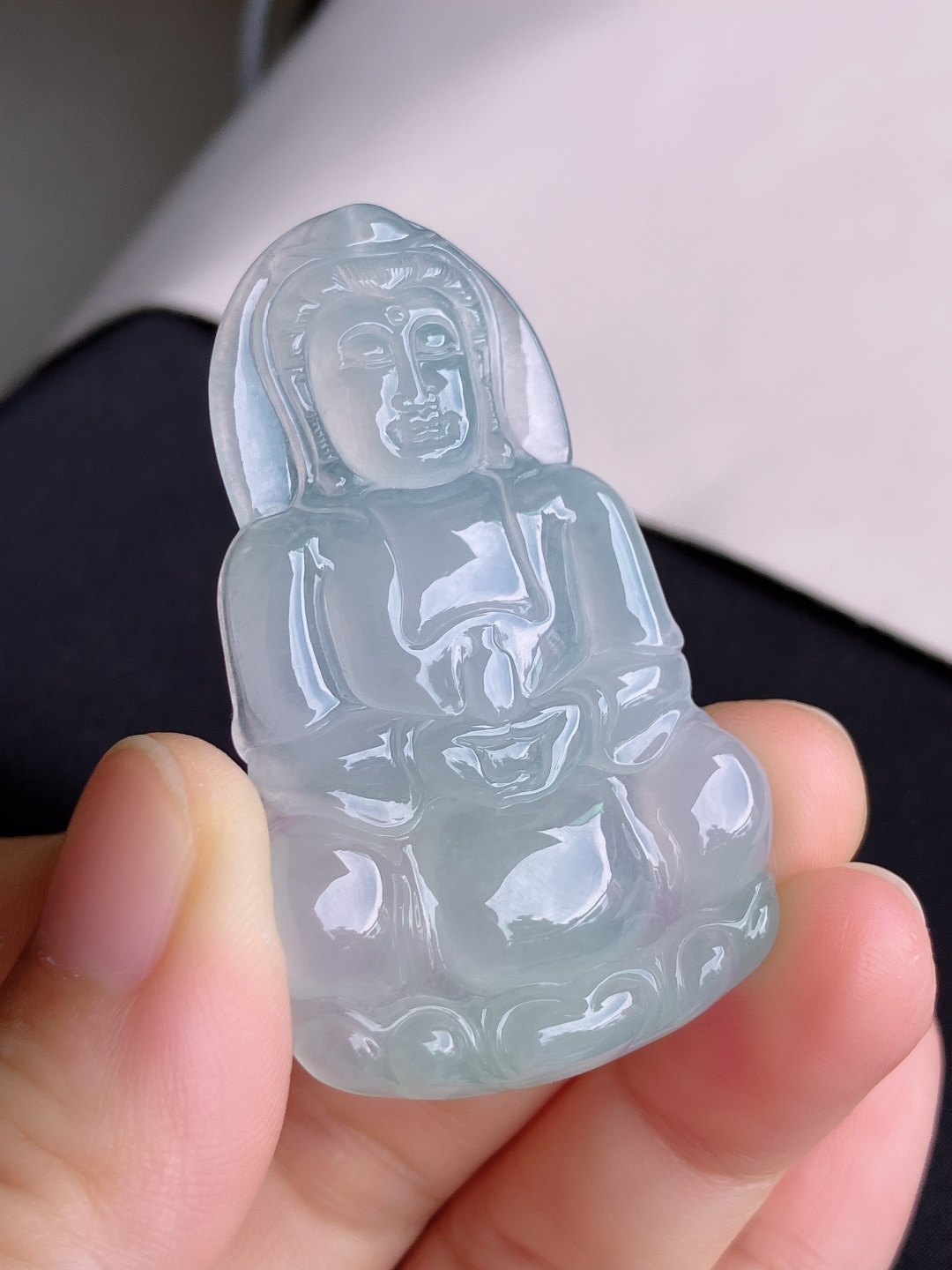 ️，冰透观音，晶莹剔透，面容慈祥。尺寸55.8/34.8/6/自然光实拍