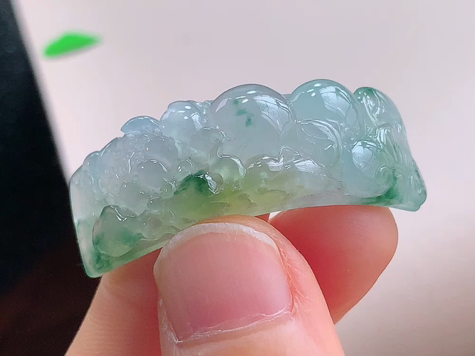 ️ 莲花手牌，无裂，尺寸39.0-13.7-7.6mm，包A附证书