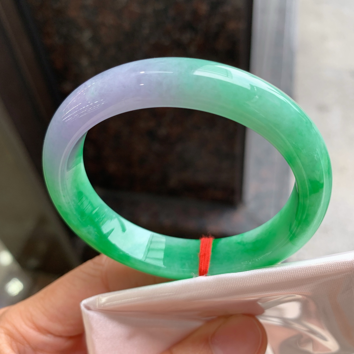 贵妃春彩 有纹 尺寸：54/47/12.3/8 色辣