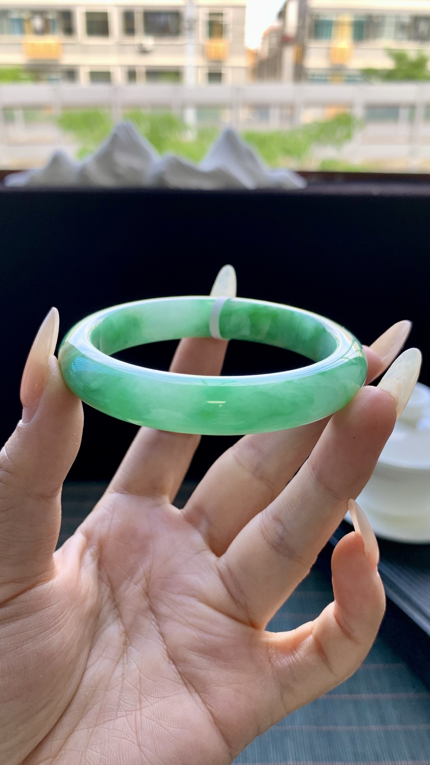 飘阳绿正圈手镯成品 A903-8 尺寸：55-11.5-8