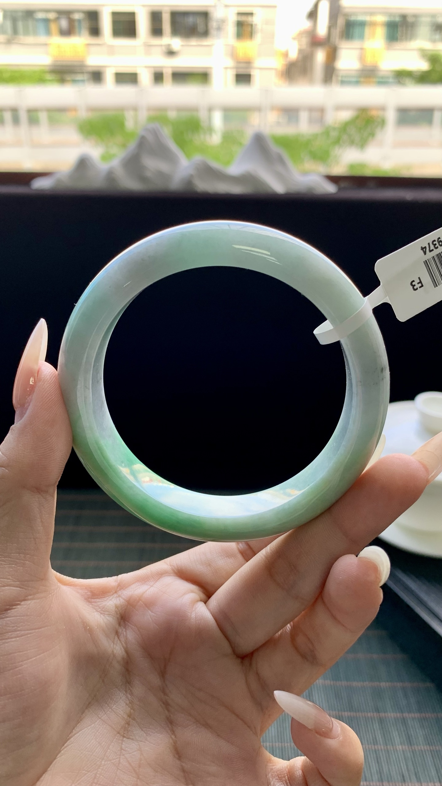 飘阳绿乌鸡花正圈手镯成品 HYY-9374 尺寸：58.5-13-9