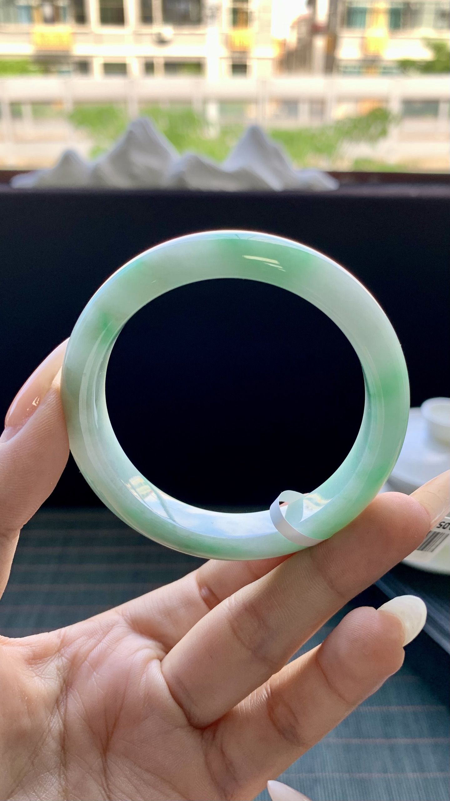 飘阳绿白底青正圈手镯成品 A0516-13 尺寸：51-11-7.5